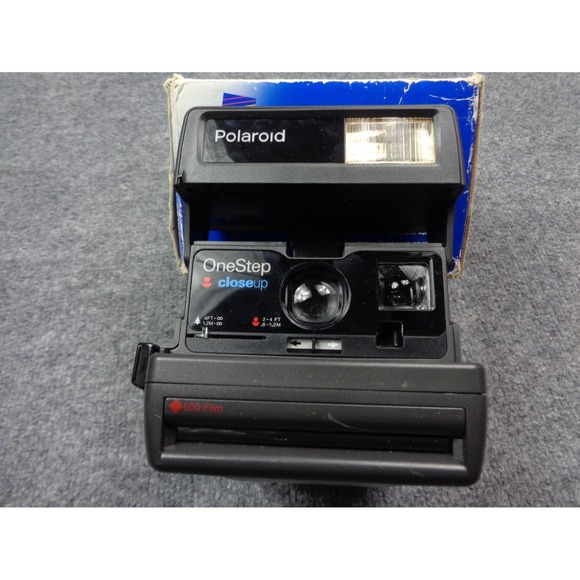 Polaroid Other - Vintage Polaroid One Step Close Up 600 Film Instant Camera with Strap Box